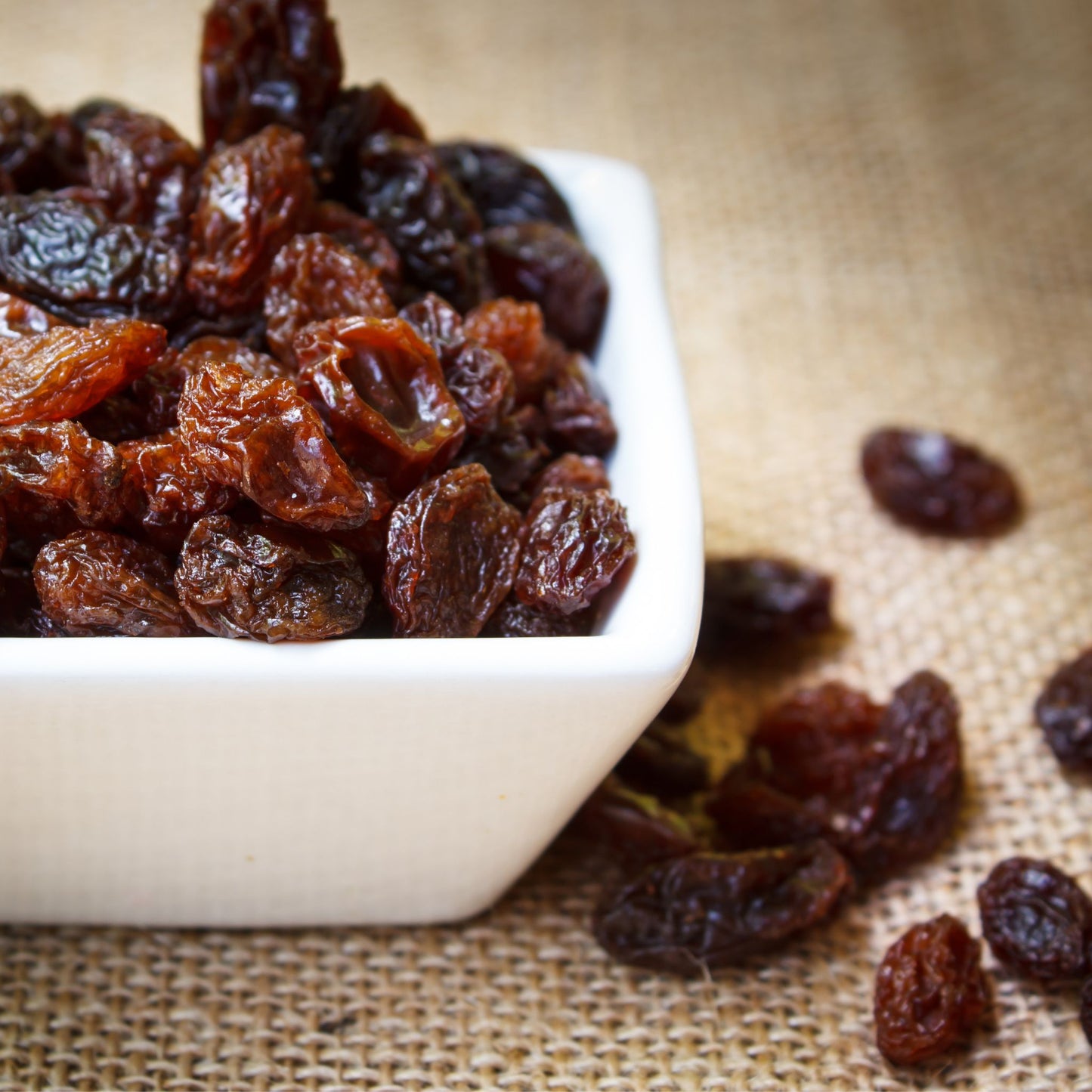 Weigh - Organic Raisins (100g)
